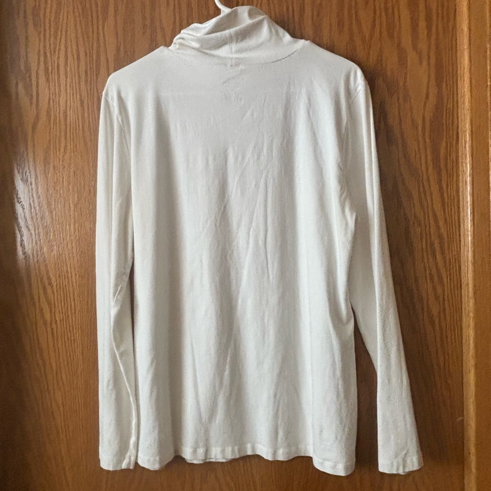 white cj banks turtle neck